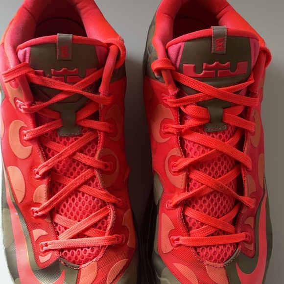 2014 LeBron 11 Low 'Maison Collection - Picture 2 of 7